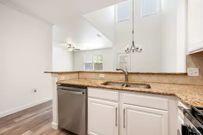 7708 NW San Felipe Boulevard, Austin, TX 78729 - Photo 11