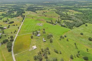 1606 Co Rd 216, Giddings, TX 78942 - Photo 33