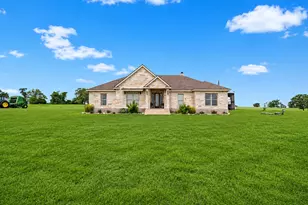 1606 Co Rd 216, Giddings, TX 78942 - Photo 35