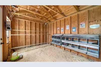 1606 County Road 216, Giddings, TX 78942 - Photo 27