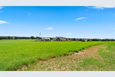 1606 County Road 216, Giddings, TX 78942 - Photo 31