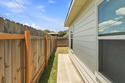 4500 Senda Lane, Austin, TX 78725 - Photo 23