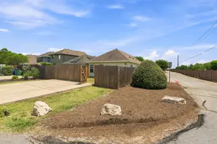 4500 Senda Ln, Austin, TX 78725 - Photo 27