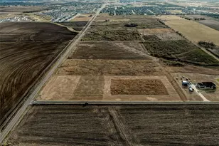 18701 Carlson Rd, Elgin, TX 78621 - Photo 11