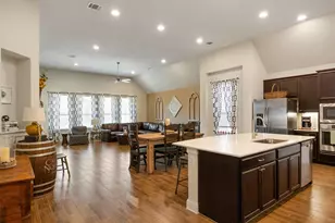 109 Buffalo View Ln, Georgetown, TX 78628 - Photo 7