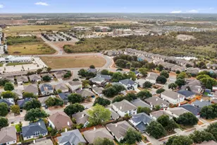 3923 Bonnie Ln, Round Rock, TX 78665 - Photo 25