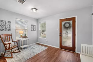 3923 Bonnie Ln, Round Rock, TX 78665 - Photo 5