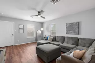 3923 Bonnie Ln, Round Rock, TX 78665 - Photo 11
