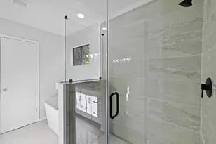 10001 Woodglen Dr, Austin, TX 78753 - Photo 9