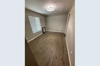 2325 Rockridge Drive, Austin, TX 78744 - Photo 11