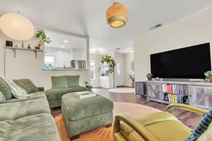 8800 Redfield Ln, Austin, TX 78758 - Photo 13