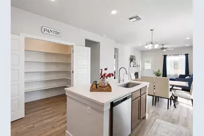 1924 Split Rock Road, New Braunfels, TX 78130 - Photo 5