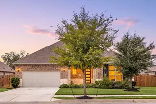 602 Pulitzer Dr, Hutto, TX 78634 - Photo 1
