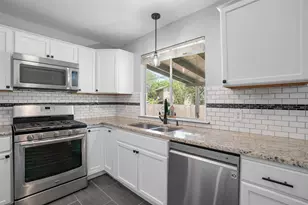13205 Bourbon St, Austin, TX 78727 - Photo 7