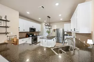 18300 Shallow Pool Dr, Pflugerville, TX 78660 - Photo 17