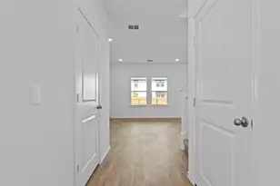 15116-B Afleet Alex St, Manor, TX 78653 - Photo 5