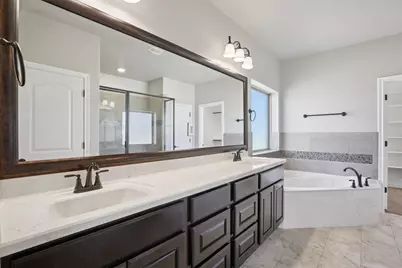 500 Seabiscuit Drive, Jarrell, TX 76537 - Photo 17