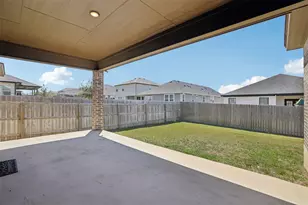 500 Seabiscuit Dr, Jarrell, TX 76537 - Photo 27