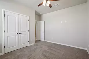 500 Seabiscuit Dr, Jarrell, TX 76537 - Photo 25