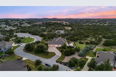 17632 Stratus Cove, Dripping Springs, TX 78620 - Photo 37