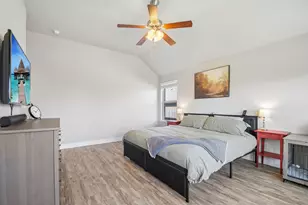 417 Kirkhill St, Hutto, TX 78634 - Photo 17