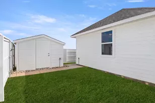 141 Summer Dr, Elgin, TX 78621 - Photo 5