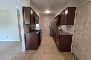 1810 Nicole Cir, Round Rock, TX 78664 - Photo 5