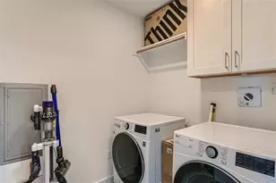 900 S 1st St, Austin, TX 78704 - Photo 19