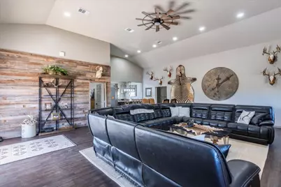 306 Blackbuck Ridge Drive, Lampasas, TX 76550 - Photo 3