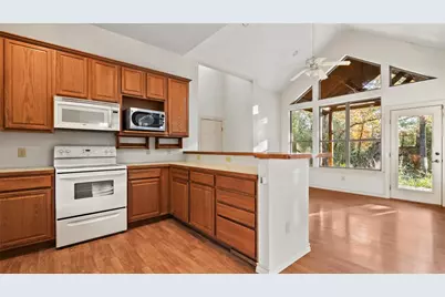 315 Arbors Circle, Elgin, TX 78621 - Photo 11