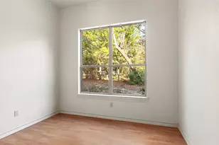 315 Arbors Cir, Elgin, TX 78621 - Photo 29