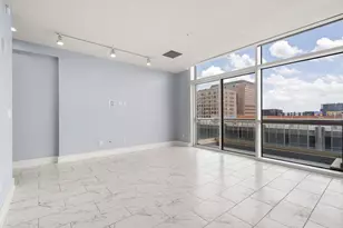 555 E 5th St, Austin, TX 78701 - Photo 9