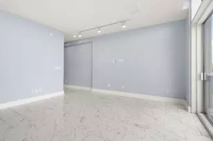 555 E 5th St, Austin, TX 78701 - Photo 7