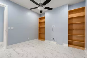 555 E 5th St, Austin, TX 78701 - Photo 29