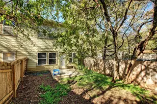 1217 Delano St, Austin, TX 78721 - Photo 25