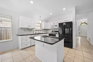 9401 Notches Dr, Austin, TX 78748 - Photo 11