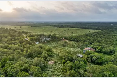 9611 Wilke Road, Kingsbury, TX 78638 - Photo 5