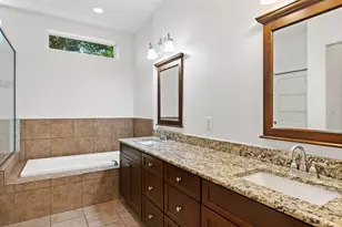 3203 E 18th St, Austin, TX 78721 - Photo 17