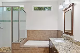 3203 E 18th St, Austin, TX 78721 - Photo 17
