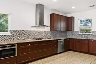 3203 E 18th St, Austin, TX 78721 - Photo 9