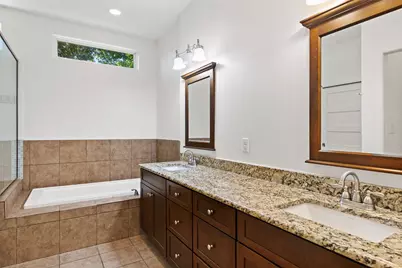 3203 E 18th Street, Austin, TX 78721 - Photo 17