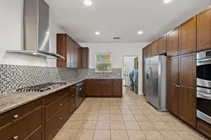 3203 E 18th St, Austin, TX 78721 - Photo 13