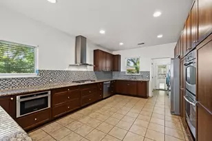 3203 E 18th St, Austin, TX 78721 - Photo 11