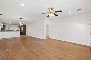 3203 E 18th St, Austin, TX 78721 - Photo 7