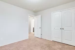 213 Ammonite Ln, Jarrell, TX 76537 - Photo 31