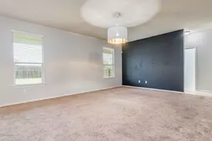 213 Ammonite Ln, Jarrell, TX 76537 - Photo 11