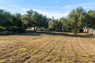 101 Gabriel Woods Dr, Georgetown, TX 78633 - Photo 37