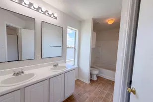 101 Gillespie Ln, Elgin, TX 78621 - Photo 17