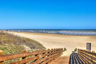 630 W Center Square, Port Aransas, TX 78373 - Photo 1