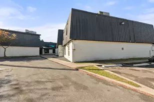 1720 Wooten Park Dr, Austin, TX 78757 - Photo 9